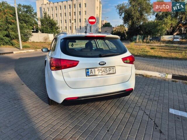 Білий Кіа Сід, об'ємом двигуна 1.58 л та пробігом 300 тис. км за 8000 $, фото 2 на Automoto.ua