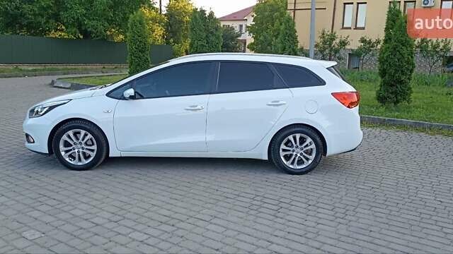 Белый Киа Сид, объемом двигателя 1.4 л и пробегом 240 тыс. км за 8999 $, фото 44 на Automoto.ua
