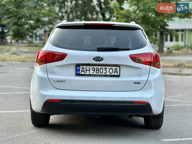 Белый Киа Сид, объемом двигателя 1.6 л и пробегом 244 тыс. км за 9999 $, фото 31 на Automoto.ua