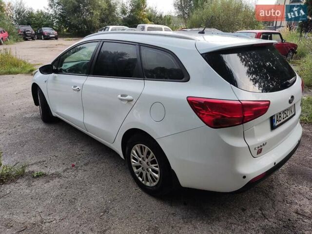 Белый Киа Сид, объемом двигателя 1.59 л и пробегом 209 тыс. км за 8300 $, фото 3 на Automoto.ua