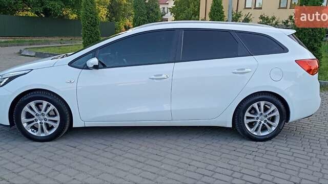 Белый Киа Сид, объемом двигателя 1.4 л и пробегом 240 тыс. км за 8999 $, фото 54 на Automoto.ua