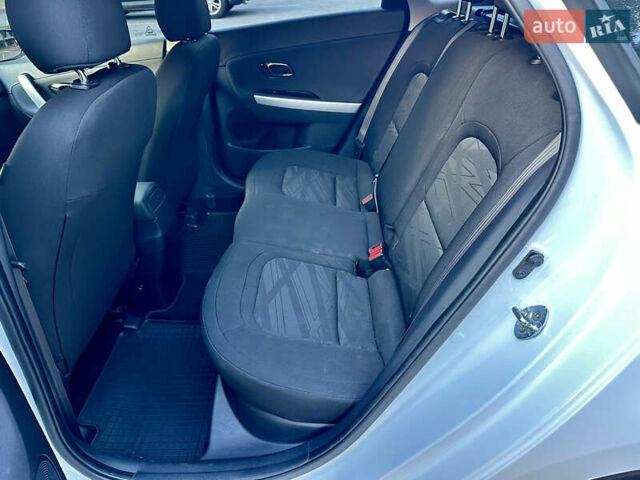 Белый Киа Сид, объемом двигателя 1.6 л и пробегом 244 тыс. км за 9999 $, фото 67 на Automoto.ua