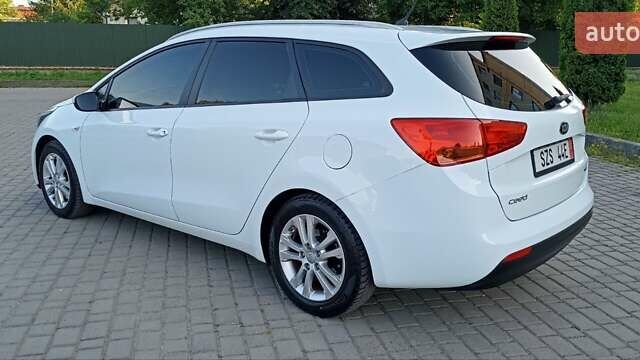 Белый Киа Сид, объемом двигателя 1.4 л и пробегом 240 тыс. км за 8999 $, фото 53 на Automoto.ua