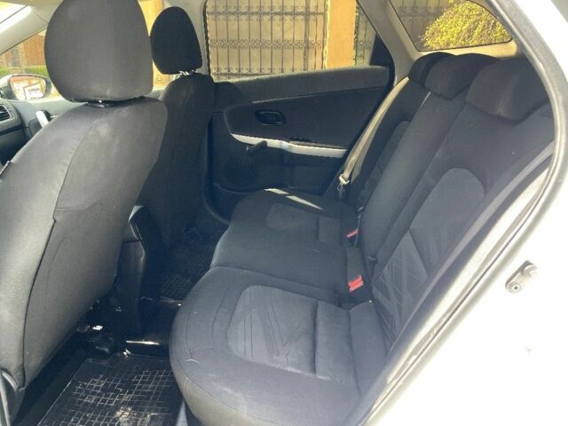 Білий Кіа Сід, об'ємом двигуна 1.6 л та пробігом 280 тис. км за 7900 $, фото 8 на Automoto.ua