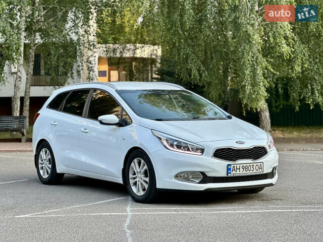 Белый Киа Сид, объемом двигателя 1.6 л и пробегом 244 тыс. км за 9999 $, фото 28 на Automoto.ua