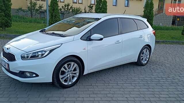 Белый Киа Сид, объемом двигателя 1.4 л и пробегом 240 тыс. км за 8999 $, фото 55 на Automoto.ua