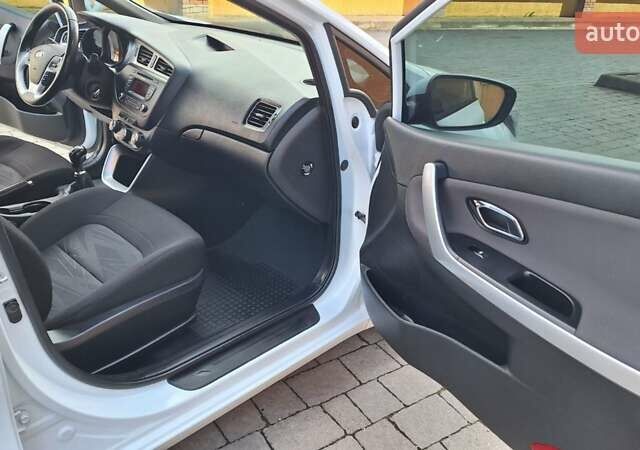 Белый Киа Сид, объемом двигателя 1.4 л и пробегом 240 тыс. км за 8999 $, фото 26 на Automoto.ua