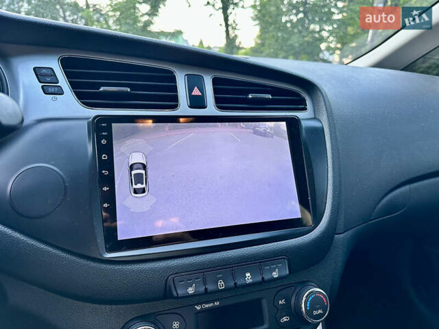Белый Киа Сид, объемом двигателя 1.6 л и пробегом 244 тыс. км за 9999 $, фото 57 на Automoto.ua