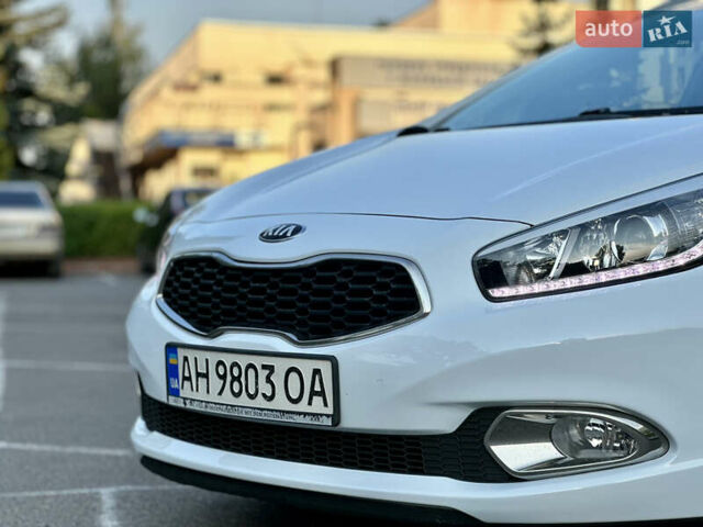 Белый Киа Сид, объемом двигателя 1.6 л и пробегом 244 тыс. км за 9999 $, фото 4 на Automoto.ua
