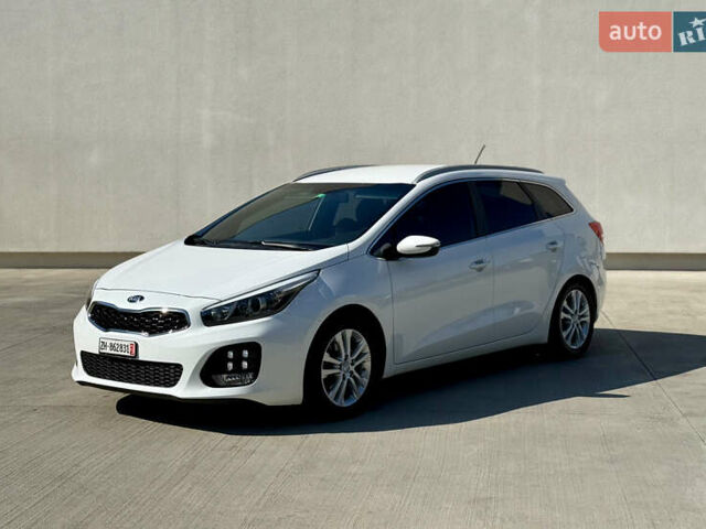 Белый Киа Сид, объемом двигателя 1.6 л и пробегом 144 тыс. км за 13900 $, фото 7 на Automoto.ua