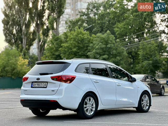 Белый Киа Сид, объемом двигателя 1.6 л и пробегом 244 тыс. км за 9999 $, фото 30 на Automoto.ua