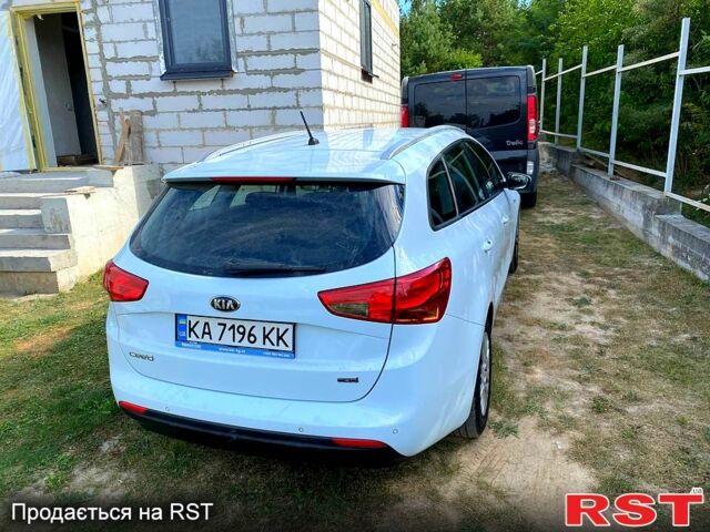 Білий Кіа Сід, об'ємом двигуна 1.4 л та пробігом 230 тис. км за 13000 $, фото 3 на Automoto.ua