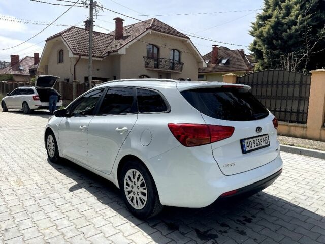 Белый Киа Сид, объемом двигателя 1.6 л и пробегом 280 тыс. км за 7900 $, фото 3 на Automoto.ua