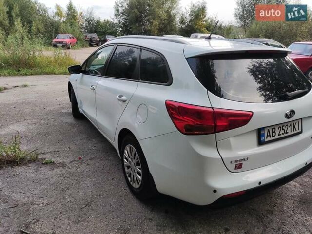 Белый Киа Сид, объемом двигателя 1.59 л и пробегом 209 тыс. км за 8300 $, фото 7 на Automoto.ua