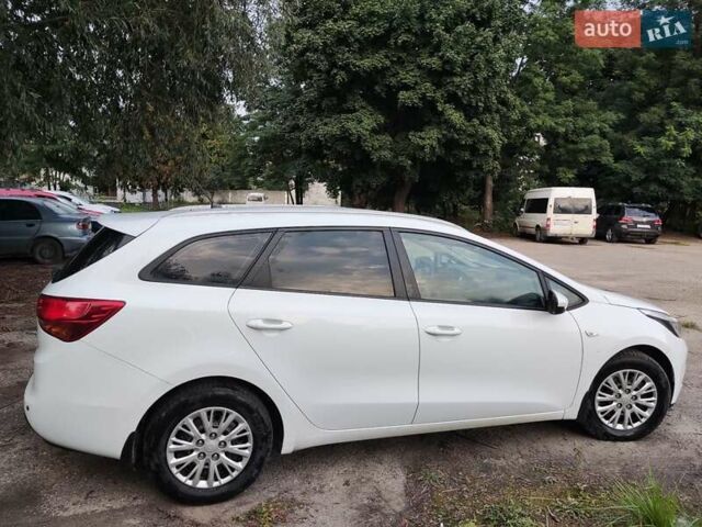 Белый Киа Сид, объемом двигателя 1.59 л и пробегом 209 тыс. км за 8300 $, фото 1 на Automoto.ua