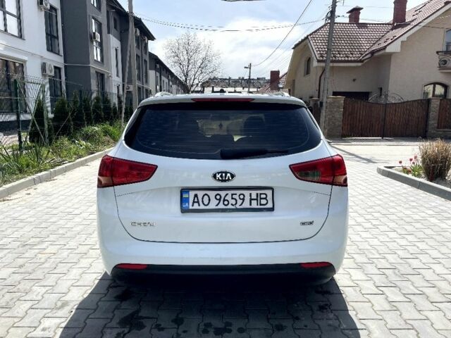 Белый Киа Сид, объемом двигателя 1.6 л и пробегом 280 тыс. км за 7900 $, фото 4 на Automoto.ua
