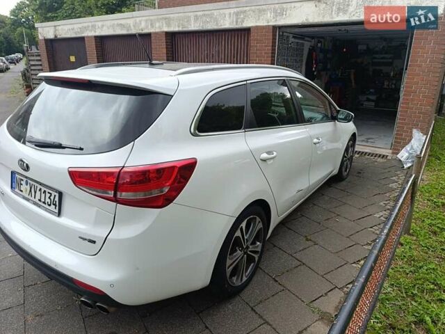 Белый Киа Сид, объемом двигателя 1 л и пробегом 109 тыс. км за 8380 $, фото 4 на Automoto.ua