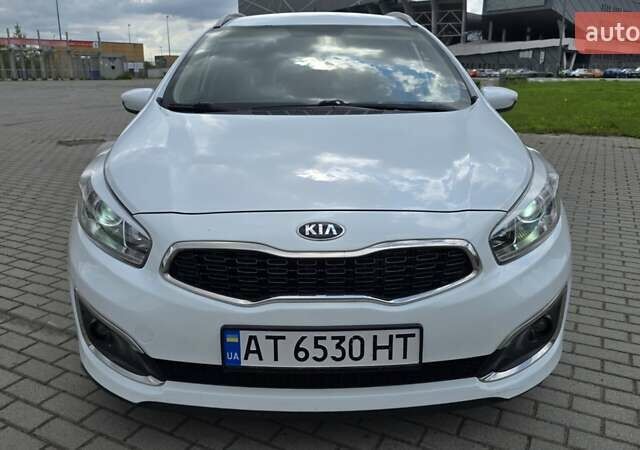 Белый Киа Сид, объемом двигателя 1.4 л и пробегом 196 тыс. км за 9400 $, фото 41 на Automoto.ua