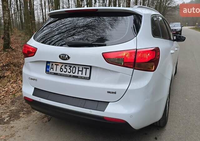 Белый Киа Сид, объемом двигателя 1.4 л и пробегом 198 тыс. км за 8500 $, фото 14 на Automoto.ua