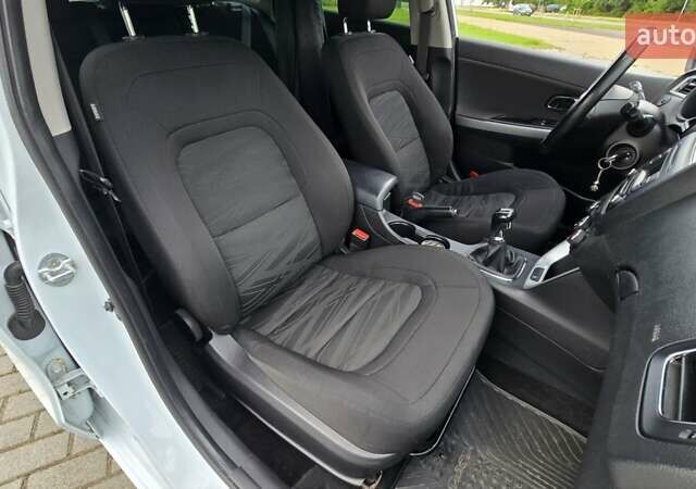 Белый Киа Сид, объемом двигателя 1.4 л и пробегом 196 тыс. км за 9400 $, фото 21 на Automoto.ua