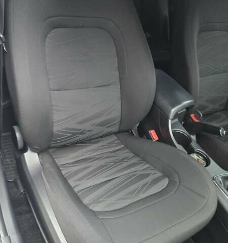 Белый Киа Сид, объемом двигателя 1.4 л и пробегом 198 тыс. км за 8500 $, фото 10 на Automoto.ua