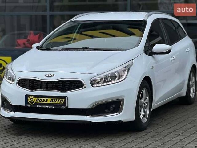 Білий Кіа Сід, об'ємом двигуна 1.4 л та пробігом 196 тис. км за 8800 $, фото 2 на Automoto.ua