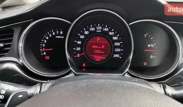 Белый Киа Сид, объемом двигателя 1.59 л и пробегом 78 тыс. км за 13500 $, фото 8 на Automoto.ua