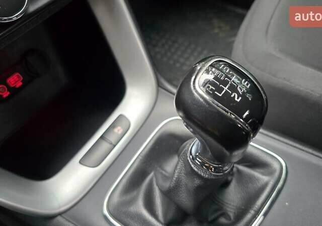 Белый Киа Сид, объемом двигателя 1.4 л и пробегом 198 тыс. км за 8500 $, фото 21 на Automoto.ua