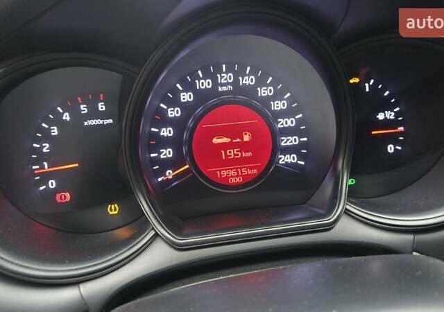 Белый Киа Сид, объемом двигателя 1.4 л и пробегом 198 тыс. км за 8500 $, фото 22 на Automoto.ua