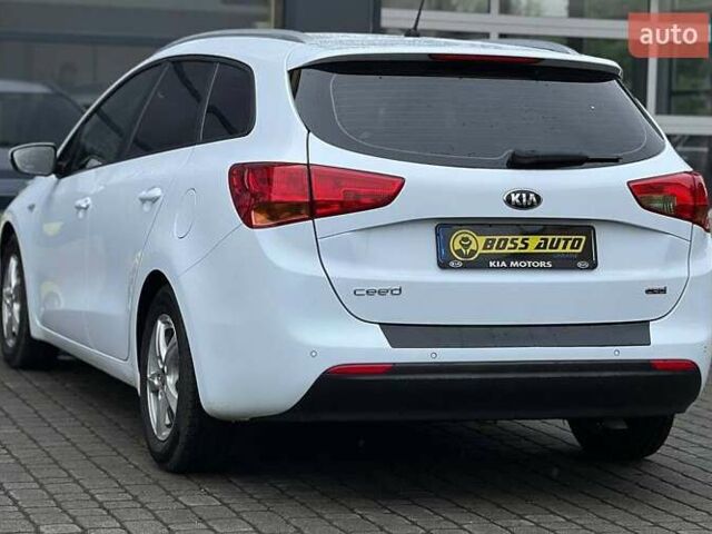 Білий Кіа Сід, об'ємом двигуна 1.4 л та пробігом 196 тис. км за 8800 $, фото 3 на Automoto.ua