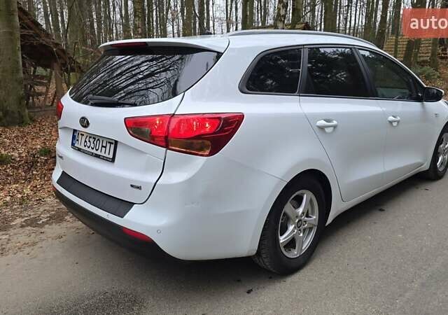 Белый Киа Сид, объемом двигателя 1.4 л и пробегом 198 тыс. км за 8500 $, фото 12 на Automoto.ua