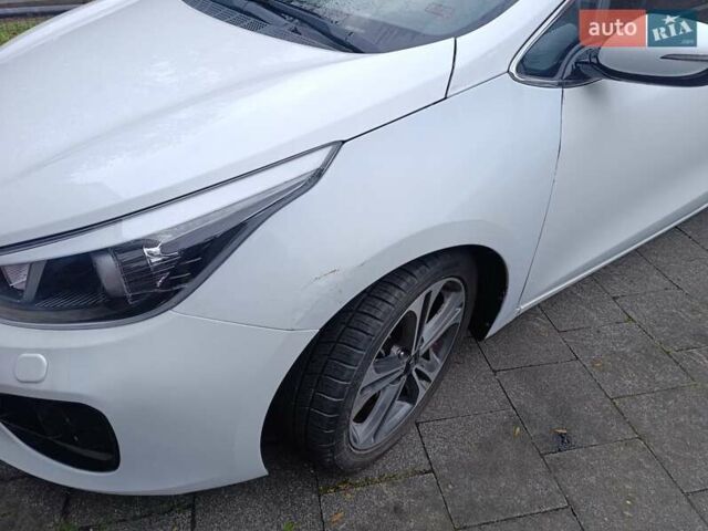 Белый Киа Сид, объемом двигателя 1 л и пробегом 109 тыс. км за 8380 $, фото 8 на Automoto.ua