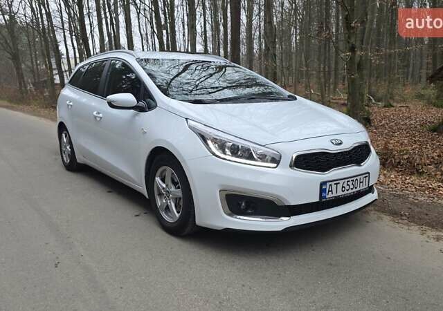 Белый Киа Сид, объемом двигателя 1.4 л и пробегом 198 тыс. км за 8500 $, фото 29 на Automoto.ua