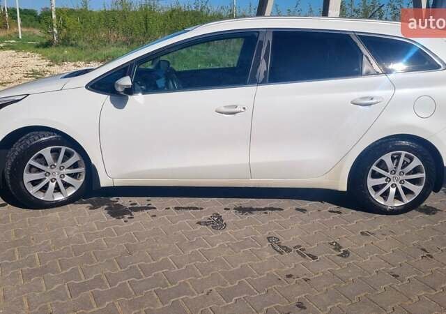 Белый Киа Сид, объемом двигателя 1.58 л и пробегом 138 тыс. км за 14900 $, фото 5 на Automoto.ua