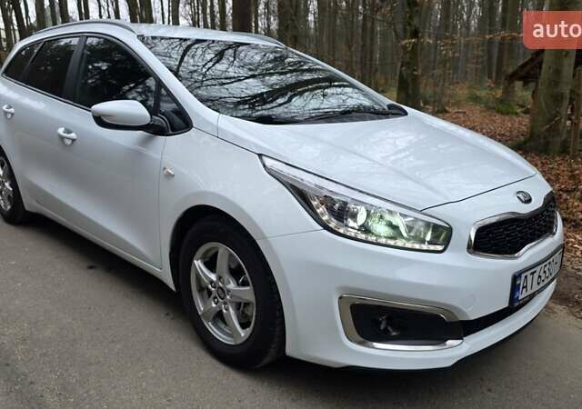 Белый Киа Сид, объемом двигателя 1.4 л и пробегом 198 тыс. км за 8500 $, фото 1 на Automoto.ua
