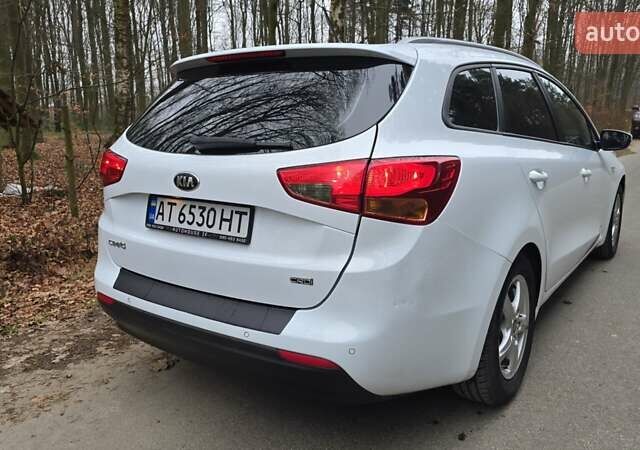 Белый Киа Сид, объемом двигателя 1.4 л и пробегом 198 тыс. км за 8500 $, фото 13 на Automoto.ua