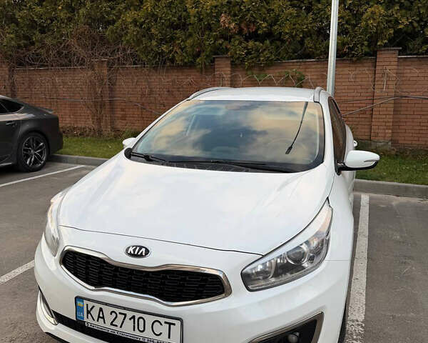 Білий Кіа Сід, об'ємом двигуна 1.59 л та пробігом 220 тис. км за 12050 $, фото 9 на Automoto.ua