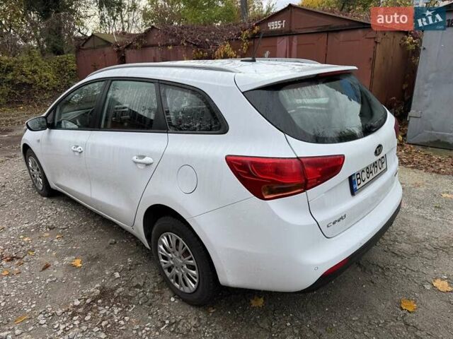 Кіа Сід 2016 у Дніпро (Дніпропетровську) на Automoto.ua Білий Кіа Сід, об'ємом двигуна 1.58 л та пробігом 197 тис. км за 8500 $, фото 2 на Automoto.ua