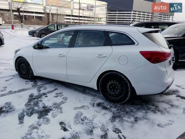 Белый Киа Сид, объемом двигателя 1.59 л и пробегом 145 тыс. км за 11800 $, фото 14 на Automoto.ua