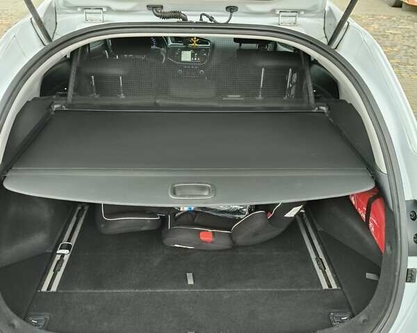 Белый Киа Сид, объемом двигателя 1.6 л и пробегом 237 тыс. км за 11100 $, фото 19 на Automoto.ua