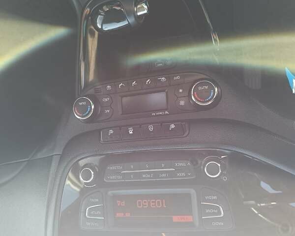 Білий Кіа Сід, об'ємом двигуна 1.59 л та пробігом 82 тис. км за 15200 $, фото 40 на Automoto.ua