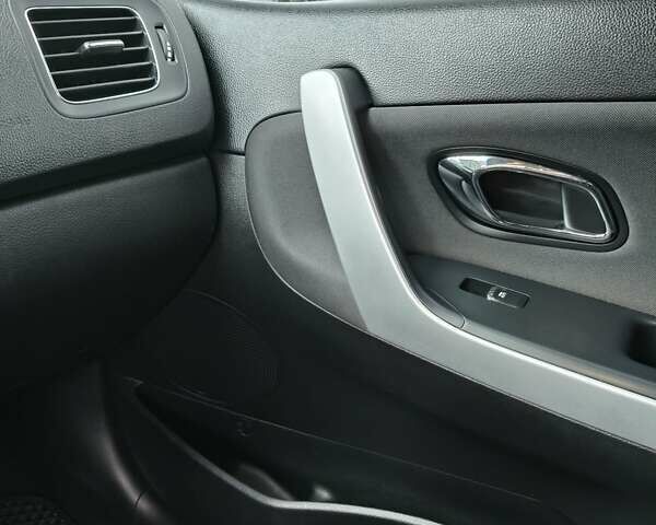 Белый Киа Сид, объемом двигателя 1.6 л и пробегом 237 тыс. км за 11100 $, фото 16 на Automoto.ua