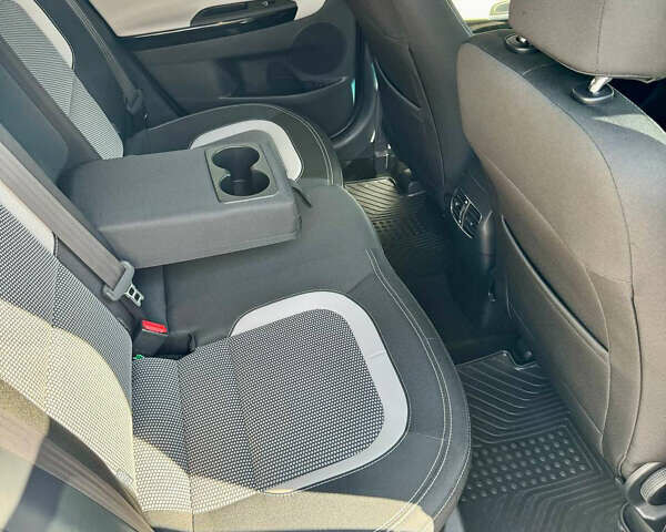 Белый Киа Сид, объемом двигателя 1.59 л и пробегом 52 тыс. км за 15000 $, фото 12 на Automoto.ua