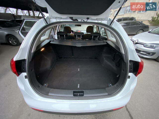 Білий Кіа Сід, об'ємом двигуна 1.6 л та пробігом 210 тис. км за 11200 $, фото 10 на Automoto.ua