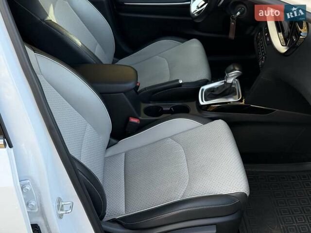 Білий Кіа Сід, об'ємом двигуна 1.6 л та пробігом 83 тис. км за 17200 $, фото 39 на Automoto.ua