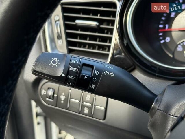 Білий Кіа Сід, об'ємом двигуна 1.6 л та пробігом 83 тис. км за 17200 $, фото 21 на Automoto.ua