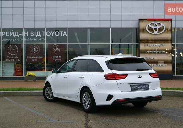 Белый Киа Сид, объемом двигателя 1.37 л и пробегом 33 тыс. км за 15432 $, фото 1 на Automoto.ua