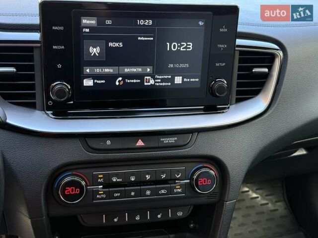 Білий Кіа Сід, об'ємом двигуна 1.6 л та пробігом 83 тис. км за 17200 $, фото 27 на Automoto.ua