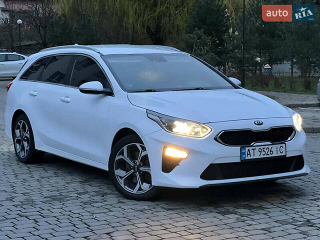 Белый Киа Сид, объемом двигателя 1.6 л и пробегом 240 тыс. км за 16800 $, фото 1 на Automoto.ua
