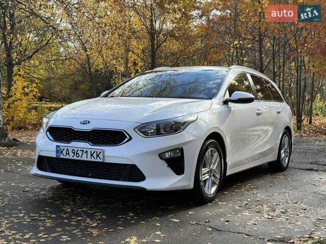 Білий Кіа Сід, об'ємом двигуна 1.6 л та пробігом 83 тис. км за 17200 $, фото 10 на Automoto.ua